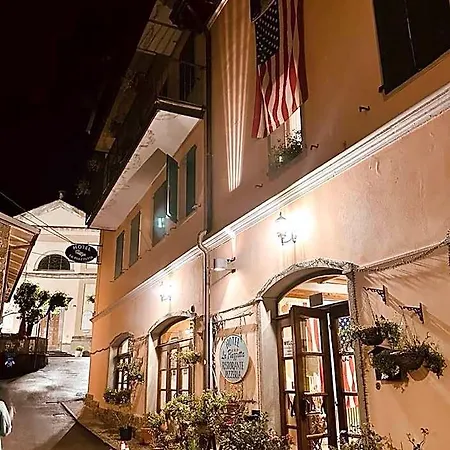 La Piazzetta Hotel 3*